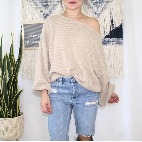 Nasty Gal Sweaters - 🎉HP-Nasty Gal Tan Oversized Knit Sweater